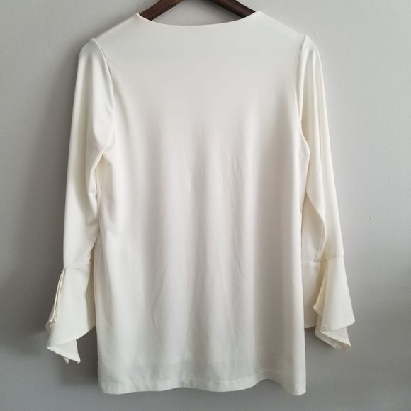 Chico's Travelers V neck Flutter Sleeve Ivory Top Size 0 - Picture 4 of 10